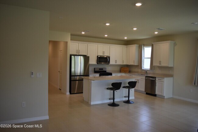 Building Photo - 5039 Sunnytime St