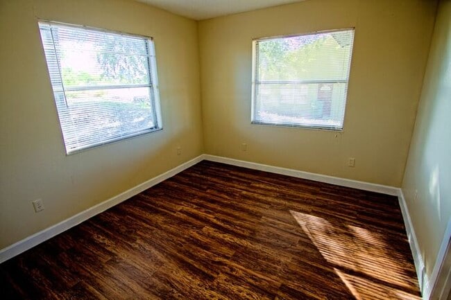 Building Photo - 2418 Mary Jewett Cir