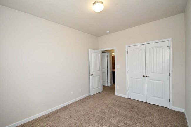 Building Photo - MOVE-IN READY Carolina Forest