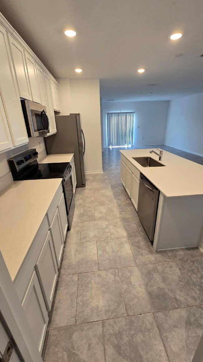 Building Photo - 3936 Willow Brk Dr