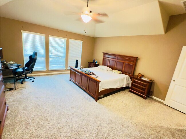 Building Photo - 209 Monahans Dr