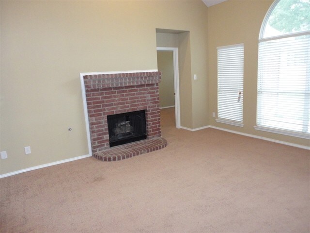 Building Photo - 4736 N Cascades St