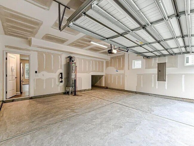Building Photo - 1225 Kohler Ave
