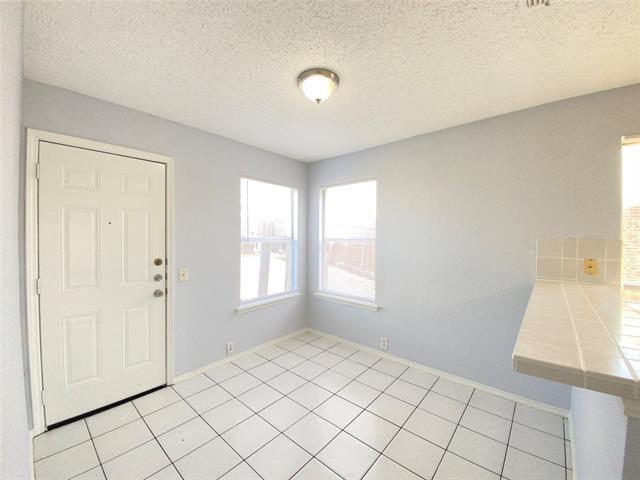 Building Photo - 5204 Vista Verde Dr