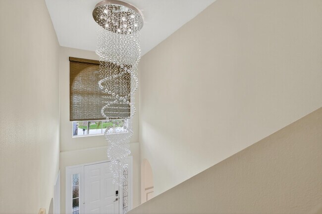 Building Photo - 1676 SW Mackey Ave