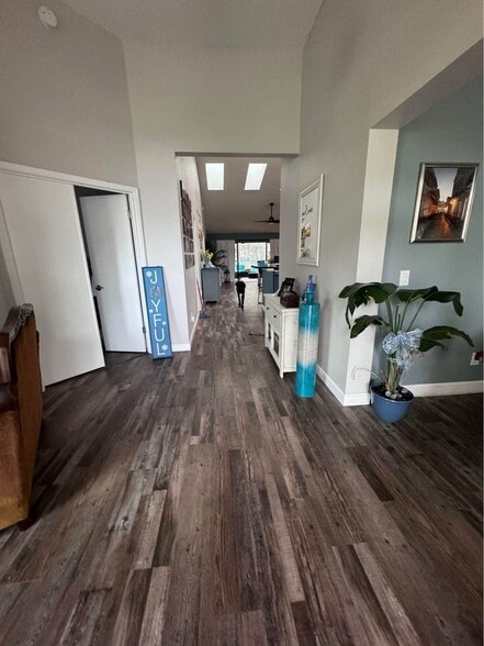 Building Photo - 8605 Otter Creek Ct