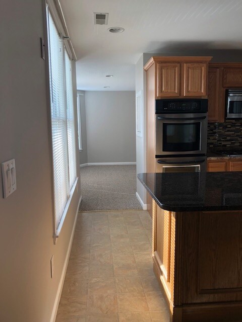 Kitchen - 99 Orleans St