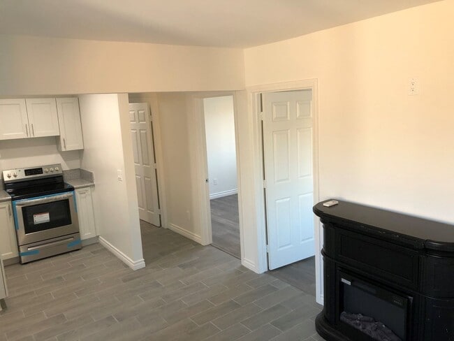 Building Photo - Newly Remodeled 2 Br 1 Ba Addition Perched...