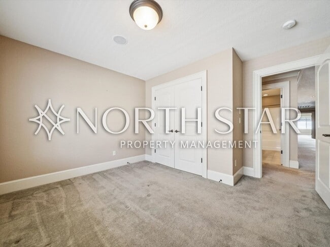 Building Photo - Sun-Filled 5-Bedroom Retreat Near Parks & River