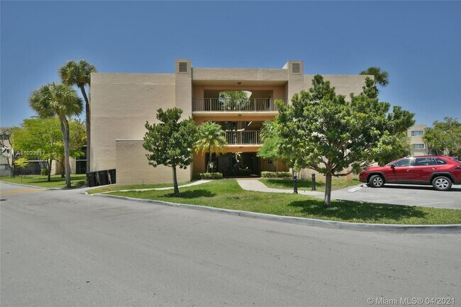 Building Photo - 8075 SW 107th Ave