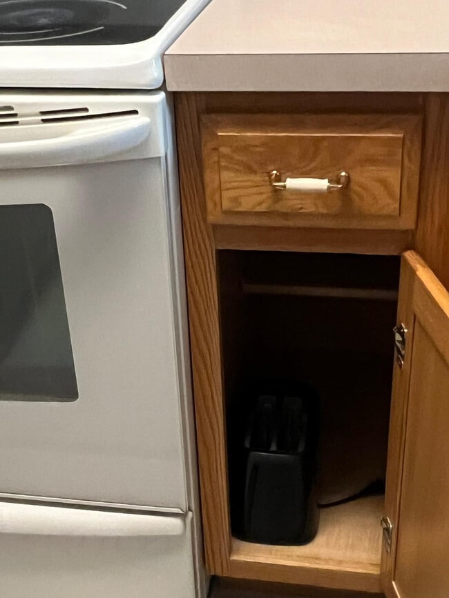 Building Photo - 13775 SW 115 Pl