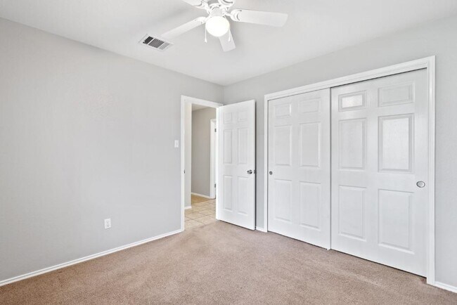 Building Photo - 1514 Royce Ln