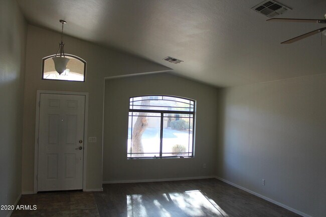 Building Photo - 43410 W Wild Horse Trail