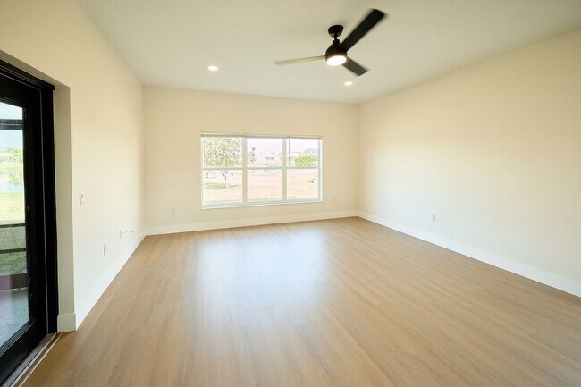 Building Photo - 3600 Harbor Isles Ct