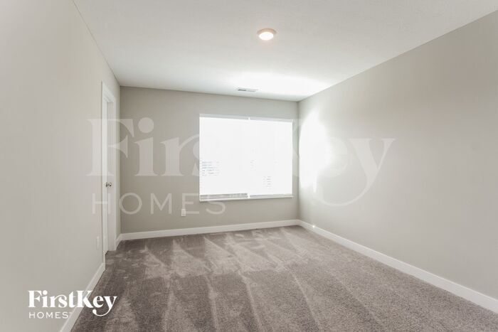Building Photo - 2368 S Carlota Dr