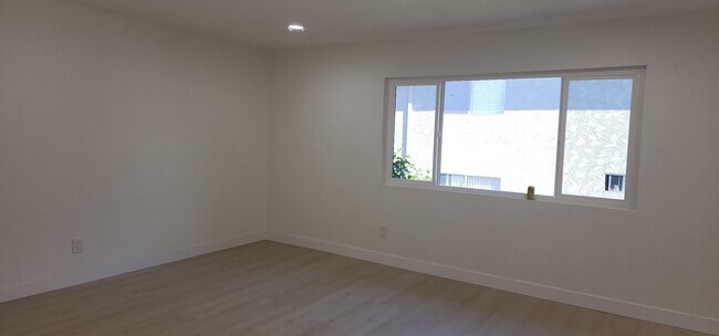 Building Photo - 2255 Cahuilla St