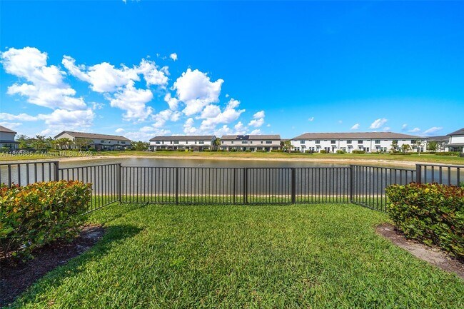 Building Photo - 2193 Appleton Cir S