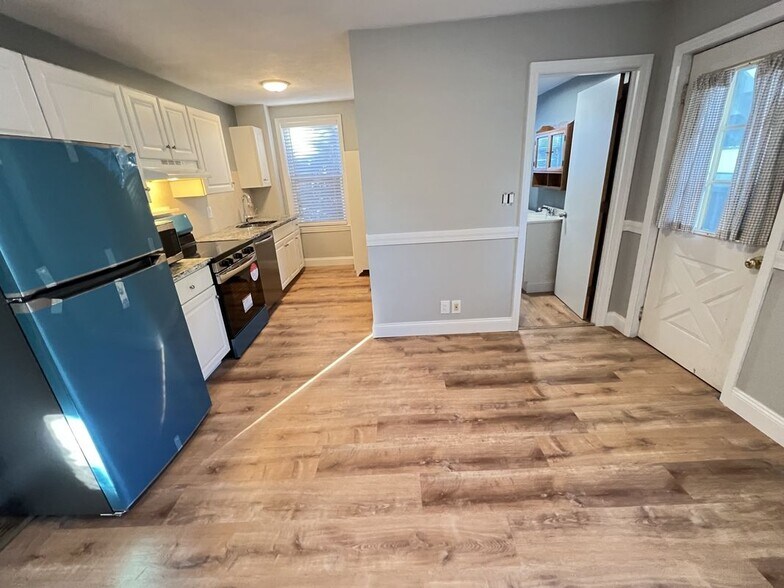 Primary Photo - 1 Mill St Ct