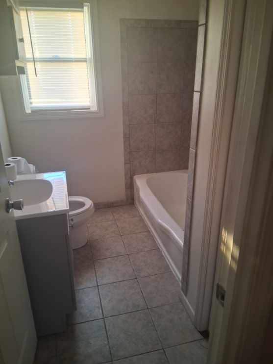 Building Photo - 2209 Kelly St