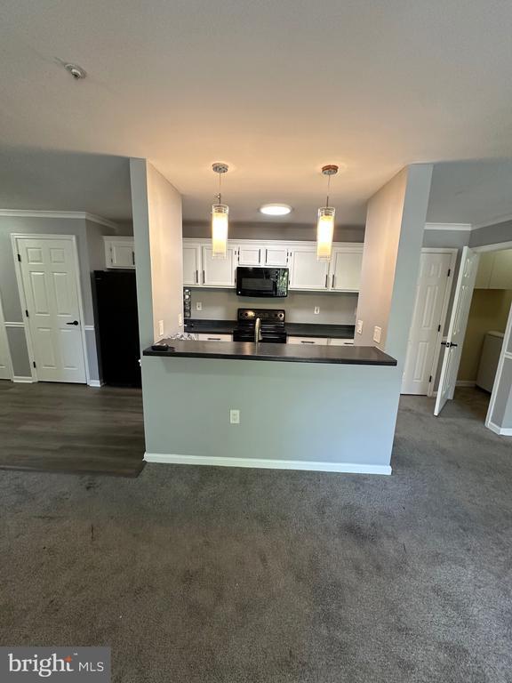 Building Photo - 9708 Lake Point Ct