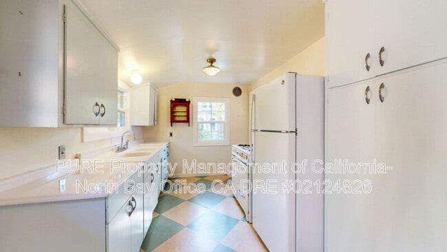 Building Photo - 7225 Bodega Ave