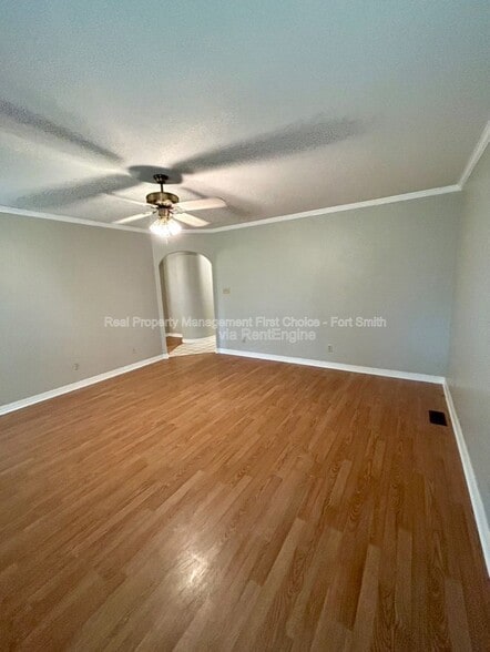 Building Photo - 11912 Rye Hill Rd S