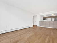 Building Photo - 91-16 Shore Front Pkwy