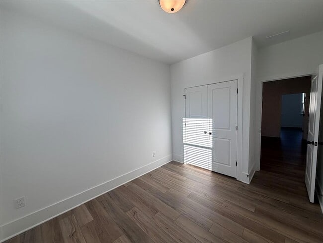 Building Photo - 1605 Aeslin Dr NW