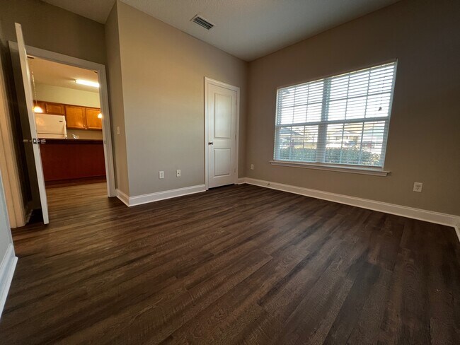 Building Photo - 104 Bull Bay Dr