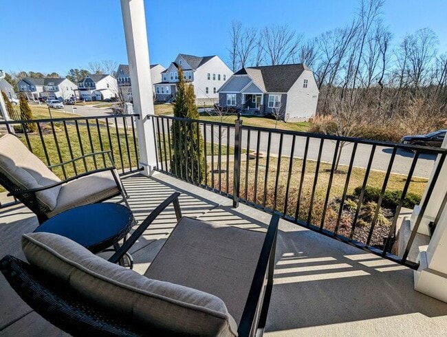 Building Photo - 3836 Knighton Cir