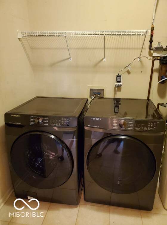 Building Photo - 10116 Hawks Lake Dr