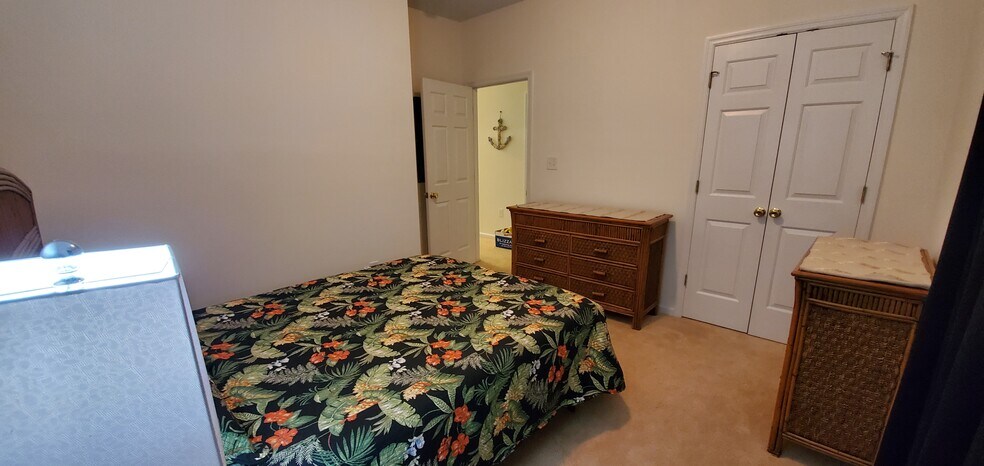 Guest Bedroom - 2090 Cross Gate Blvd