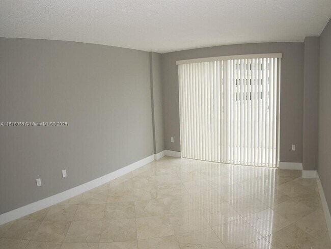 Building Photo - 199 Ocean Ln Dr