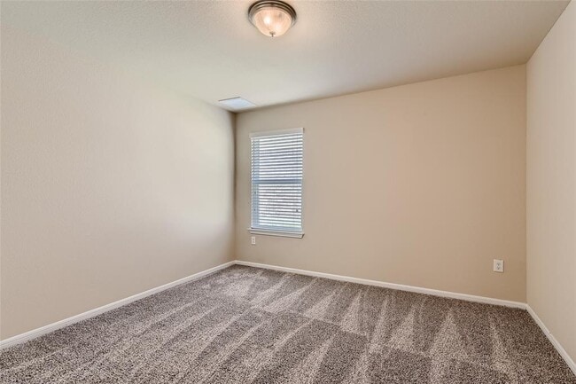 Building Photo - 5704 Montrelia Dr