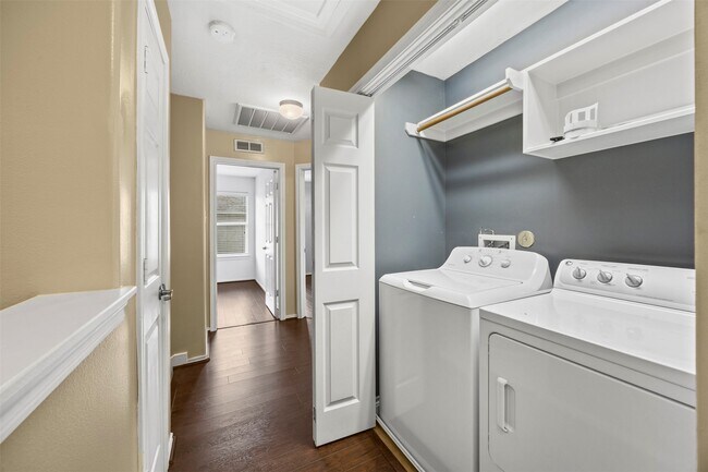 Building Photo - 2765 Maybrook Hollow Ln