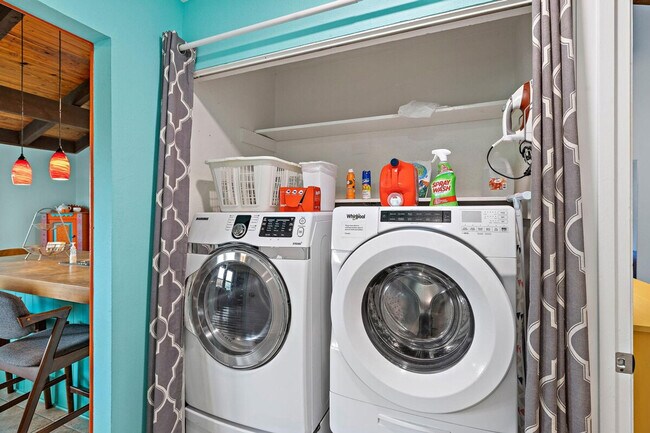 Building Photo - 2307 Trailside Dr