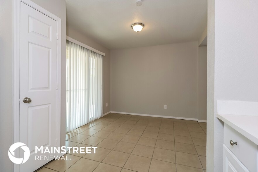 Building Photo - 11841 W Corrine Dr