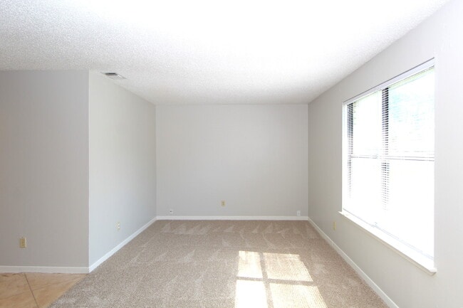 Building Photo - West Pensacola Rental with 3 Bedrooms, Privacy-Fenced Yard, Indoor Laundry Room & Easy Access to ...