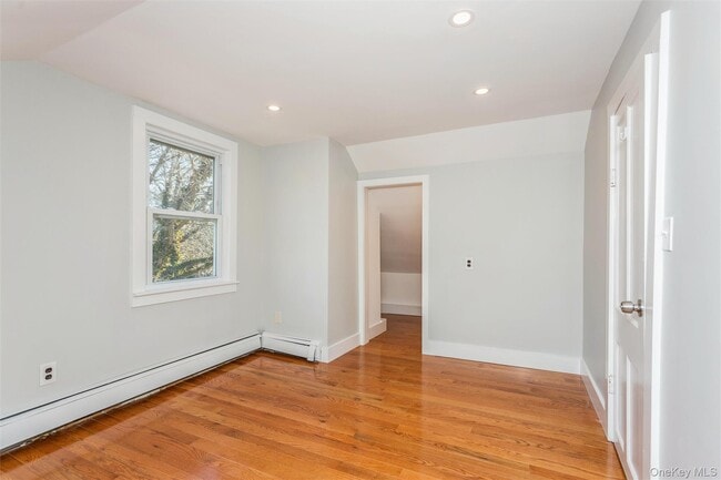 Building Photo - 45 N Ridge St