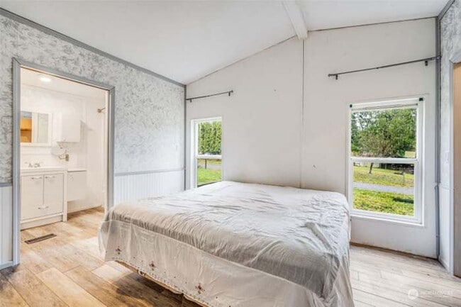 Building Photo - 3 bedroom in Timberlakes