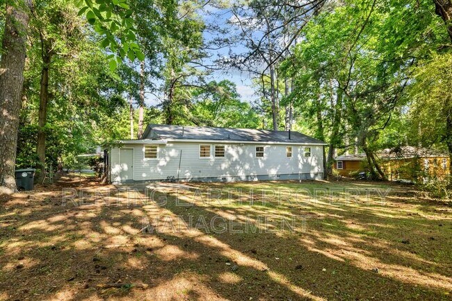 Building Photo - 1128 Cardwell Ln