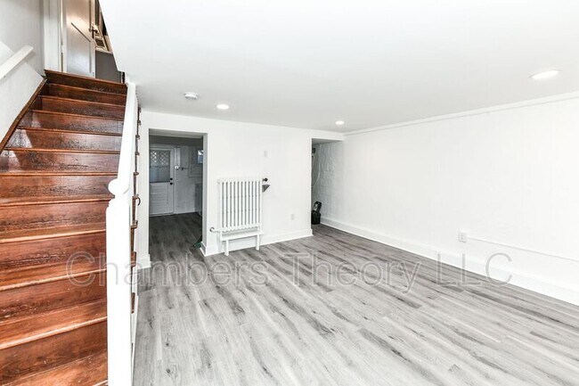 Building Photo - 2230 Observatory Pl NW