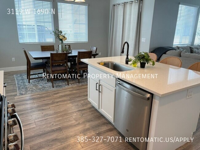 Building Photo - 3119 W 1690 N