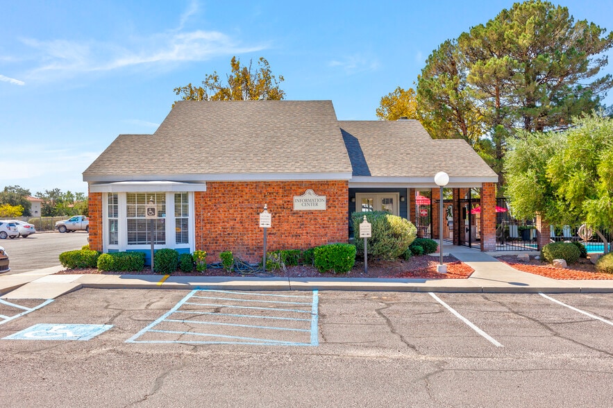 Building Photo - HIGH RANGE VILLAGE