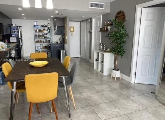 Building Photo - 1301 NE Miami Gardens Dr