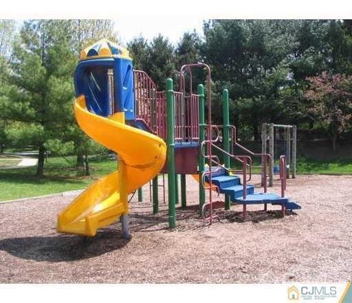 Building Photo - 80 Goodwin Dr