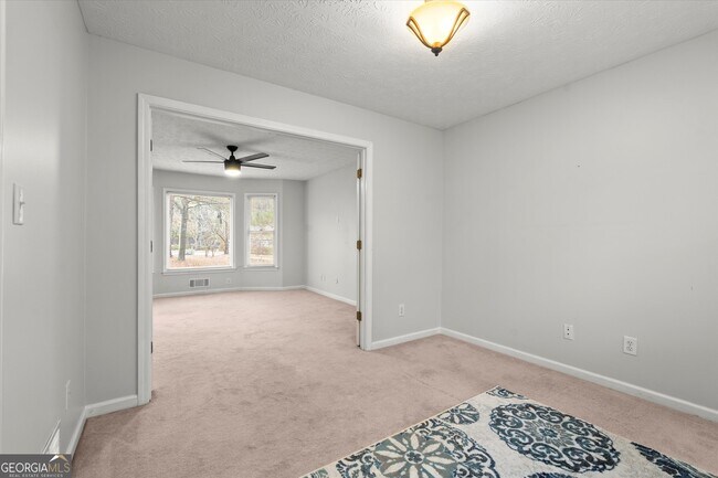 Building Photo - 115 Rockhurst Chase