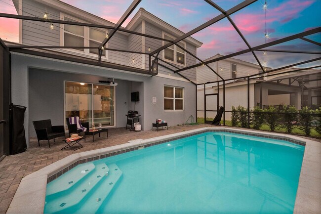 Building Photo - 7320 Oakmoss Loop