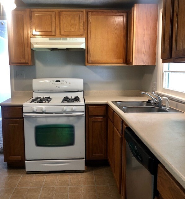 Building Photo - 8719 S Vandalia Ave