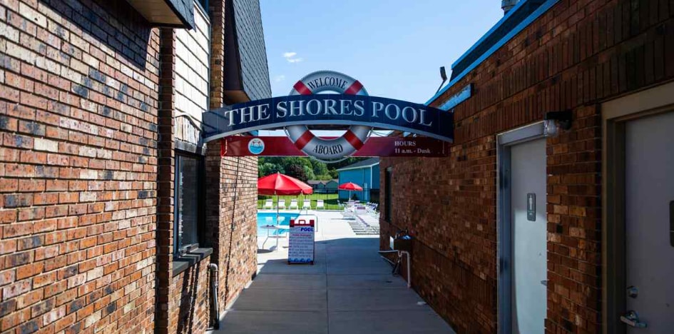 Building Photo - 9576 Mariner Dr